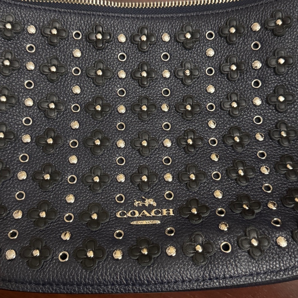 Coach Chelsea crossbody bag with floral rivets. - Picture 2 of 6